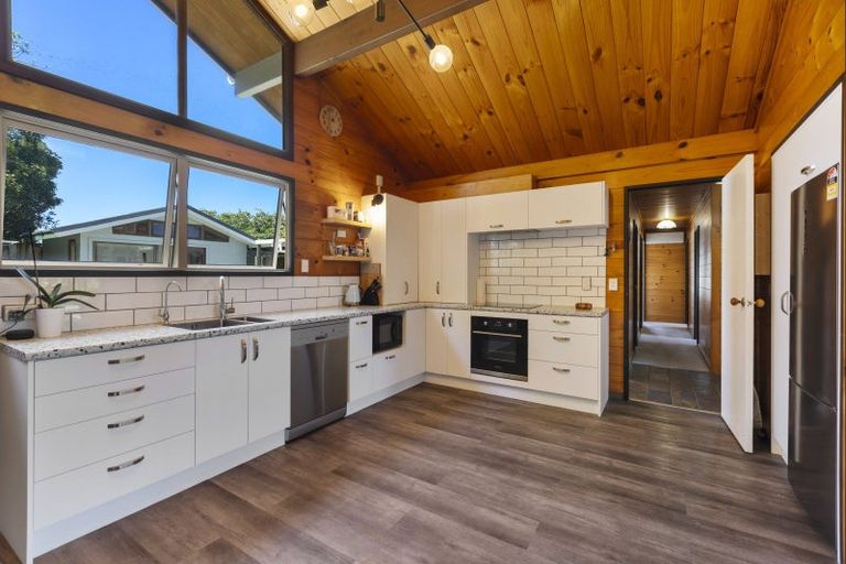 Photo of property in 12b Woodleigh Street, Frankleigh Park, New Plymouth, 4310