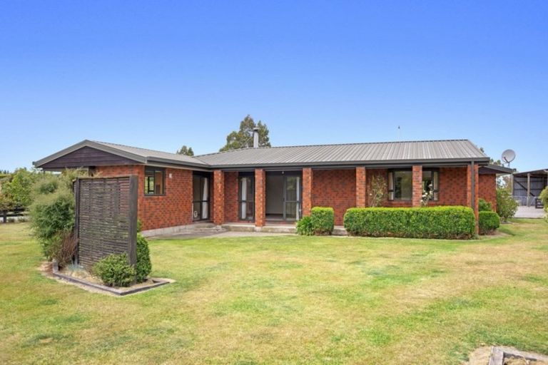 Photo of property in 43 Weld Street, Oxford, 7430