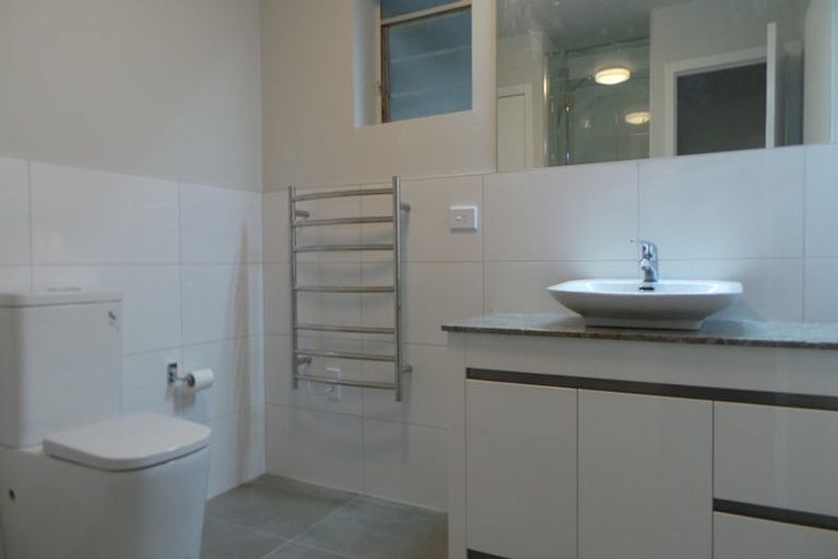 Photo of property in 17/83 Lake Road, Devonport, Auckland, 0622