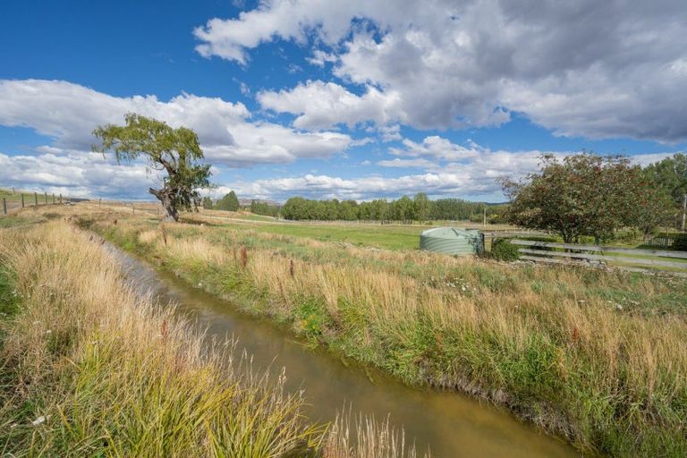 Photo of property in 677 Springvale Road, Springvale, Alexandra, 9393