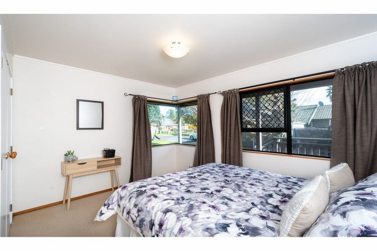 Photo of property in 3 Vintners Close, Huapai, Kumeu, 0810