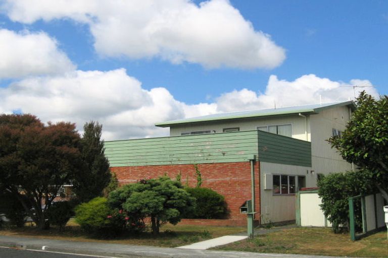 Photo of property in 1 Roband Crescent, Brown Owl, Upper Hutt, 5018