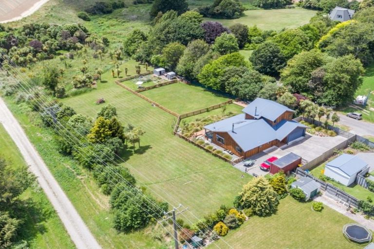 Photo of property in 116 Kawiu Road, Levin, 5510
