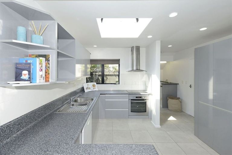 Photo of property in 1/84 Cutts Road, Russley, Christchurch, 8042