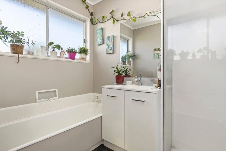 Photo of property in 4 Splitt Avenue, Glenview, Hamilton, 3206