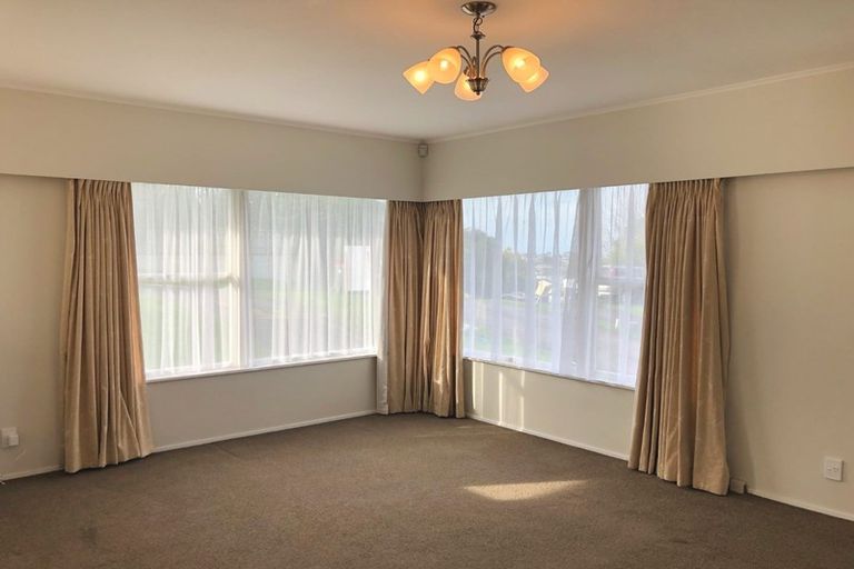 Photo of property in 1/78 Glamorgan Drive, Torbay, Auckland, 0630