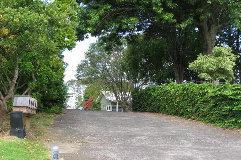 Photo of property in 11a Waiake Street, Torbay, Auckland, 0630