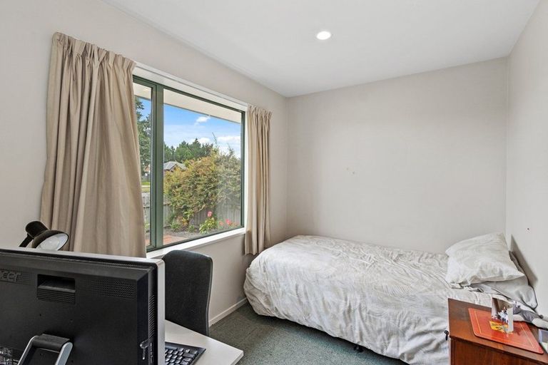 Photo of property in 1/295 Pages Road, Wainoni, Christchurch, 8061