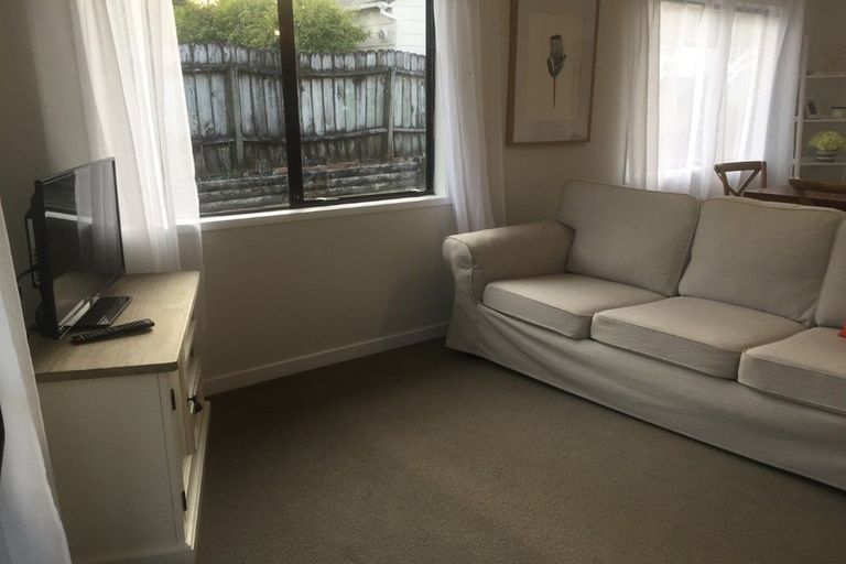 Photo of property in 3/78 Glengarry Road, Glen Eden, Auckland, 0602