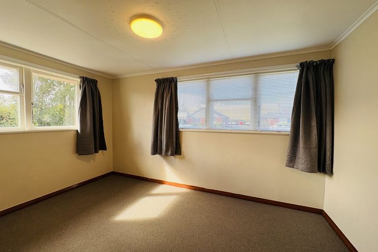 Photo of property in 11 Brentwood Avenue, Highbury, Palmerston North, 4412
