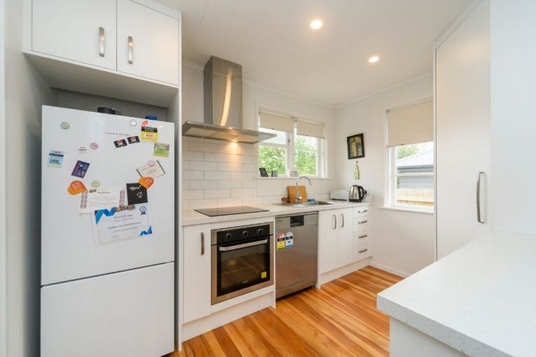 Photo of property in 2 Forth Terrace, Roslyn, Palmerston North, 4414