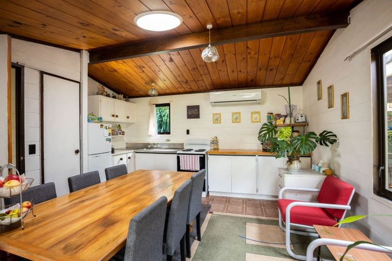 Photo of property in 109 Poplar Grove, Whalers Gate, New Plymouth, 4310