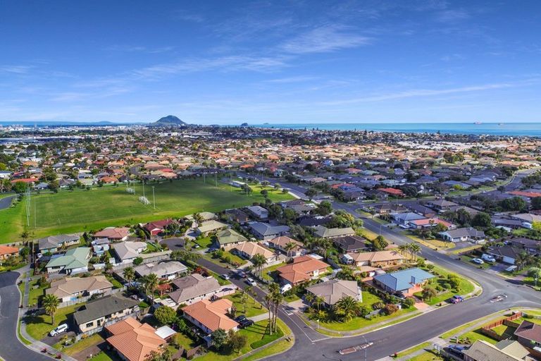 Photo of property in 2 Melia Place, Mount Maunganui, 3116