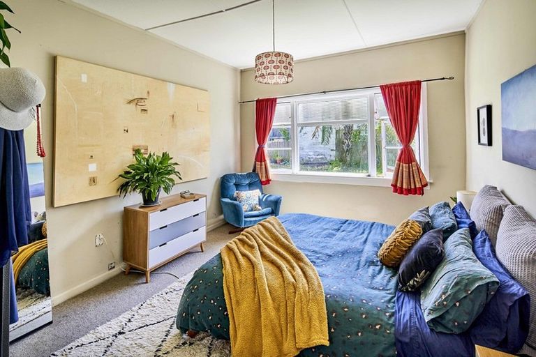 Photo of property in 16a Rhodes Street, Newtown, Wellington, 6021