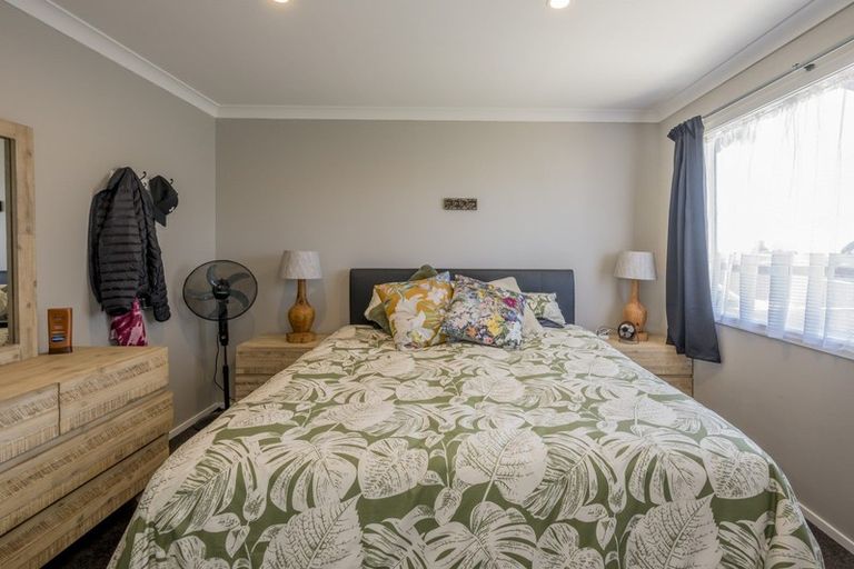 Photo of property in 68a Hokio Beach Road, Levin, 5510