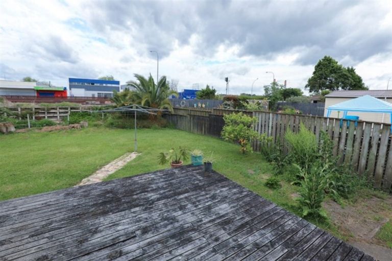 Photo of property in 13 Hakanoa Street, Huntly, 3700
