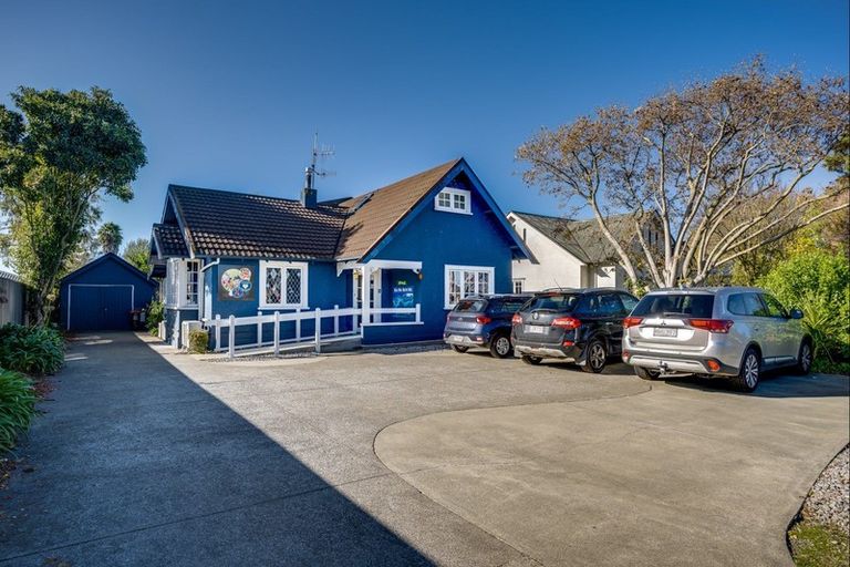 Photo of property in 810 Heretaunga Street East, Parkvale, Hastings, 4122