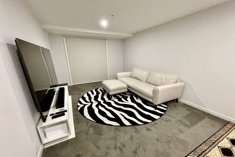 Photo of property in Pinnacle Apartments, E104/160 Victoria Street, Te Aro, Wellington, 6011