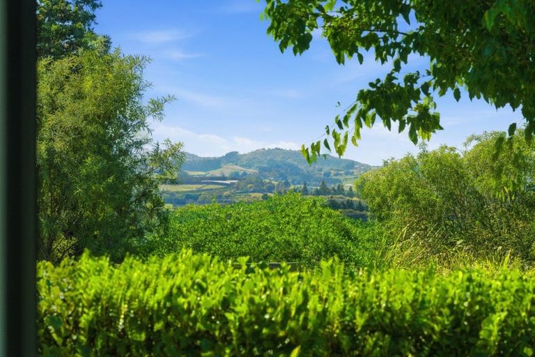 Photo of property in 1 Hanlow Place, Pyes Pa, Tauranga, 3112