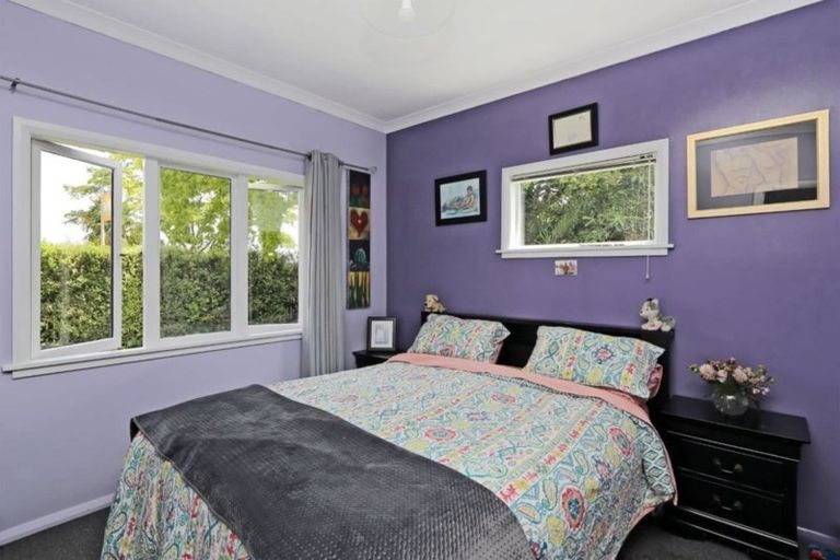 Photo of property in 1012 Heretaunga Street East, Parkvale, Hastings, 4122