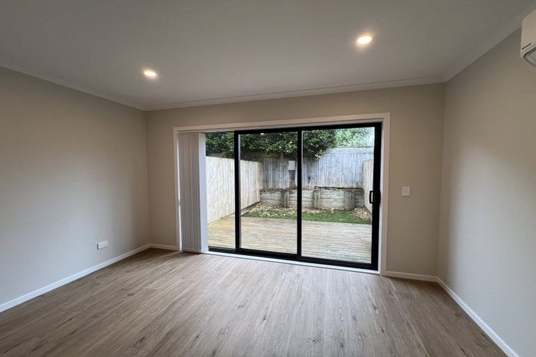 Photo of property in 8/125b Metcalfe Road, Ranui, Auckland, 0612