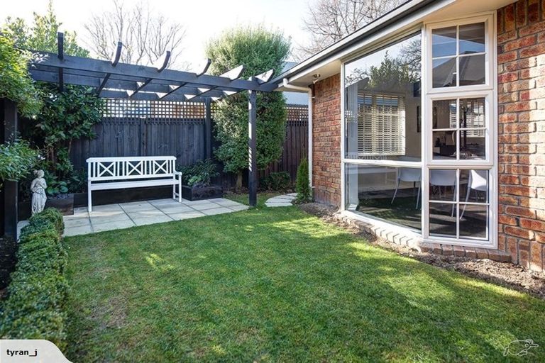 Photo of property in 12 Parade Court, Addington, Christchurch, 8024