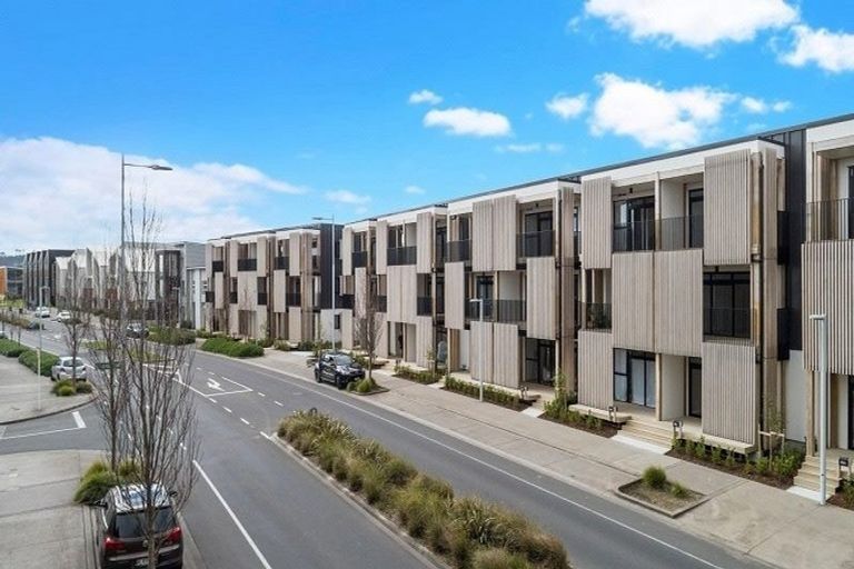 Photo of property in 12/167 Hobsonville Point Road, Hobsonville, Auckland, 0616