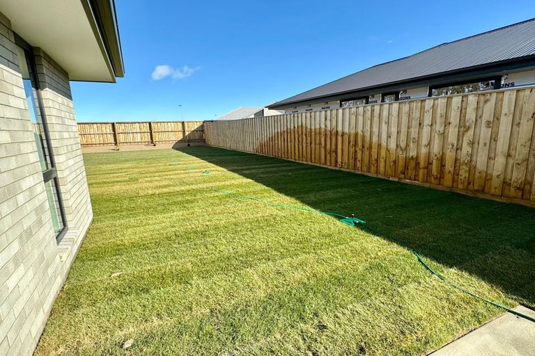 Photo of property in 27 Eric Crozier Road, Darfield, 7571