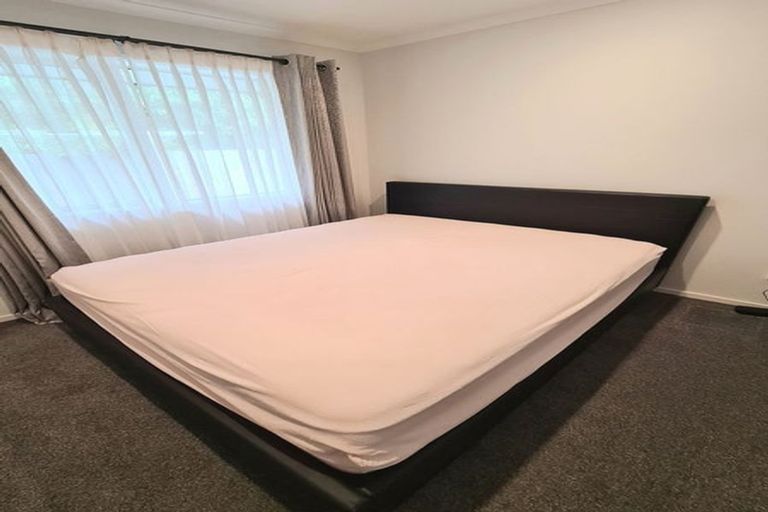 Photo of property in 19 Mooring Close, Whitby, Porirua, 5024