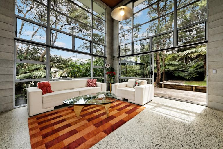 Photo of property in 21 Chamari Close, Titirangi, Auckland, 0604