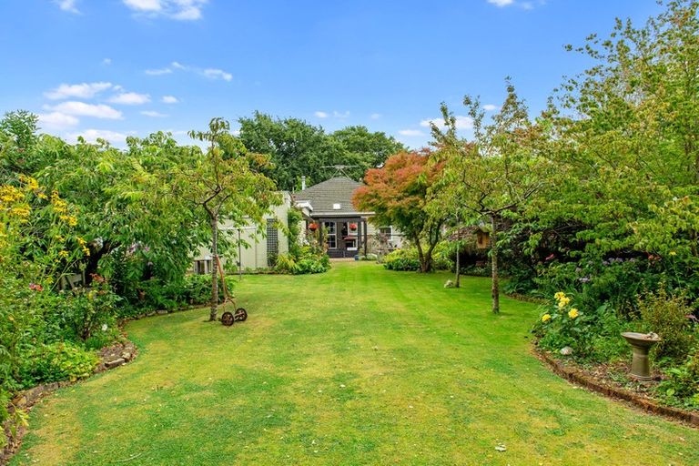 Photo of property in 102 Hokonui Drive, Gore, 9710