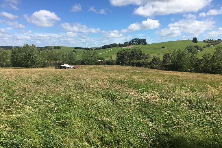Photo of property in 535 Settlement Road, Kaiwaka, 0573