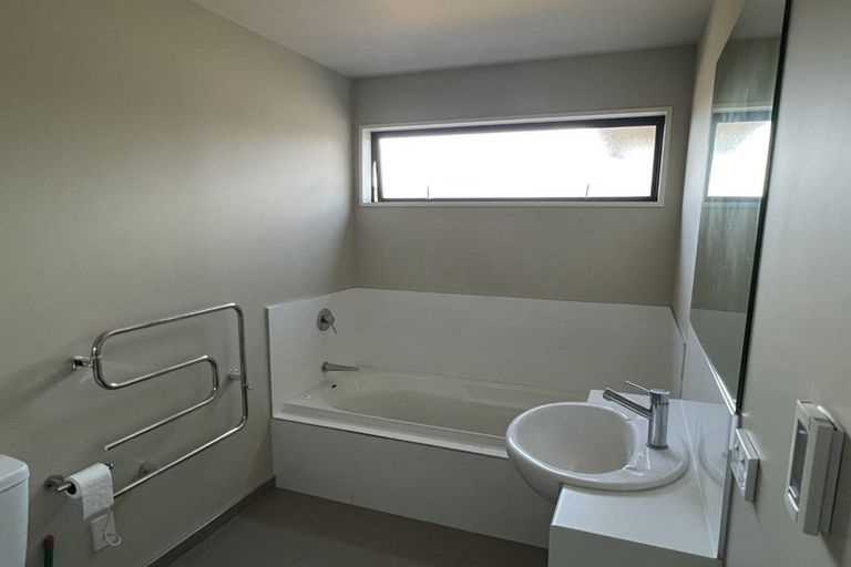 Photo of property in 5a Rex Street, Riccarton, Christchurch, 8041