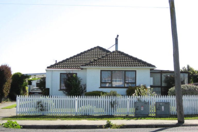 Photo of property in 65 Good Street, Rangiora, 7400