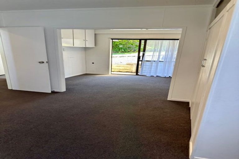 Photo of property in 2/23 Waitemata Road, Hauraki, Auckland, 0622