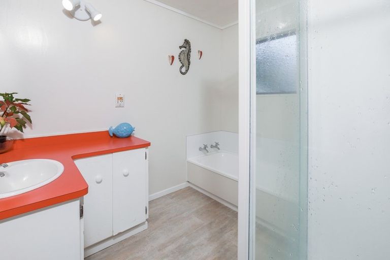 Photo of property in 71 Totara Drive, Pukete, Hamilton, 3200