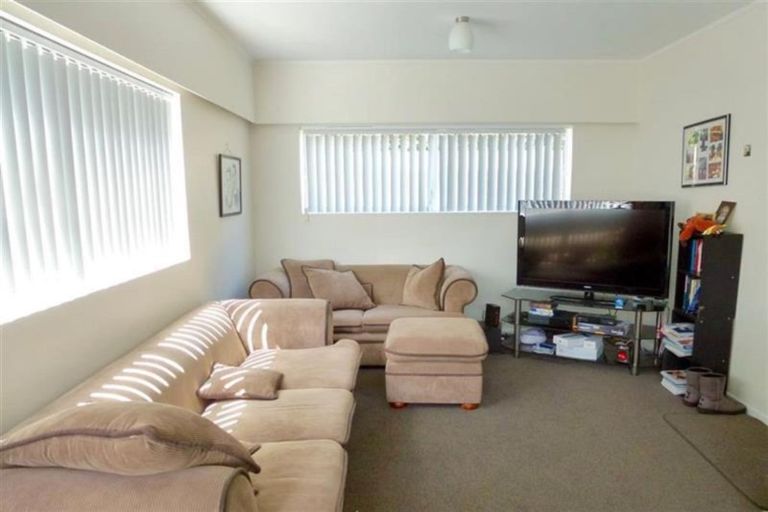 Photo of property in 5/134 Calliope Road, Stanley Point, Auckland, 0624