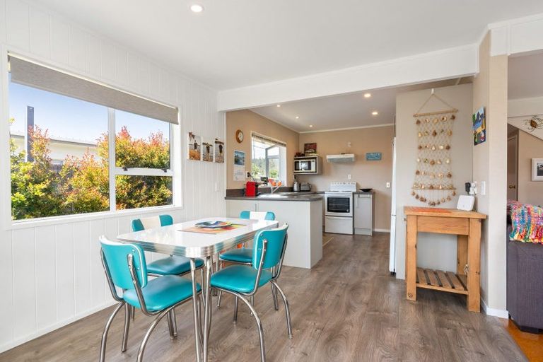 Photo of property in 506 Linton Crescent, Whangamata, 3620