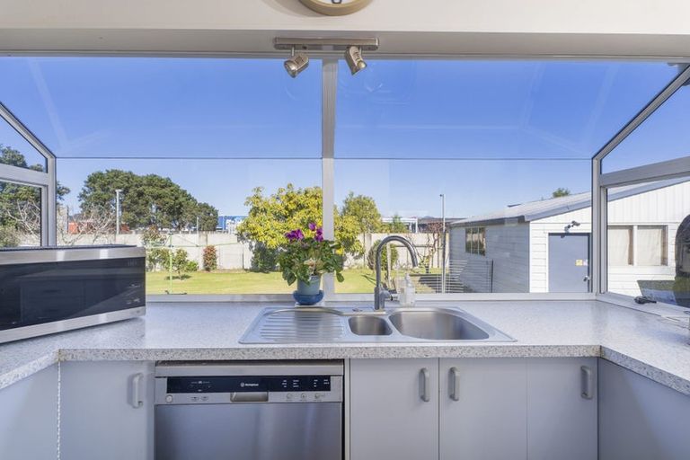 Photo of property in 21 Endeavour Close, Whitianga, 3510
