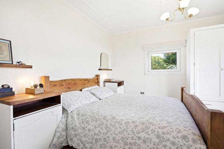 Photo of property in 8 Dudley Road, Lyttelton, 8082