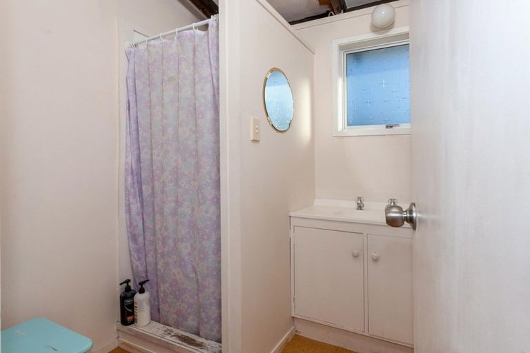 Photo of property in 69 Oyster Drive, Cooks Beach, Whitianga, 3591