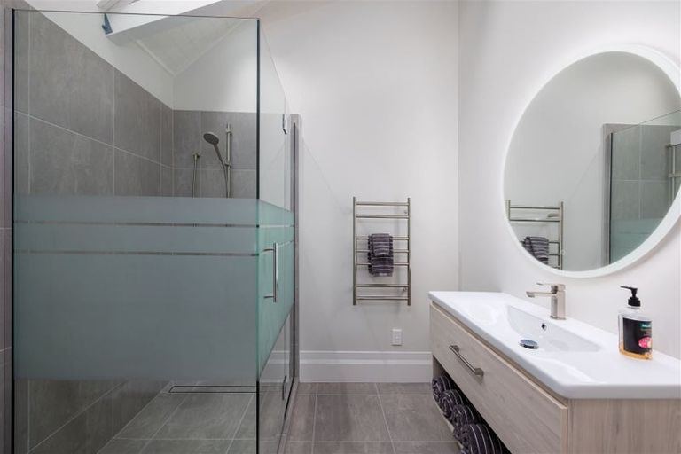 Photo of property in 19 Brenchley Avenue, Strowan, Christchurch, 8052