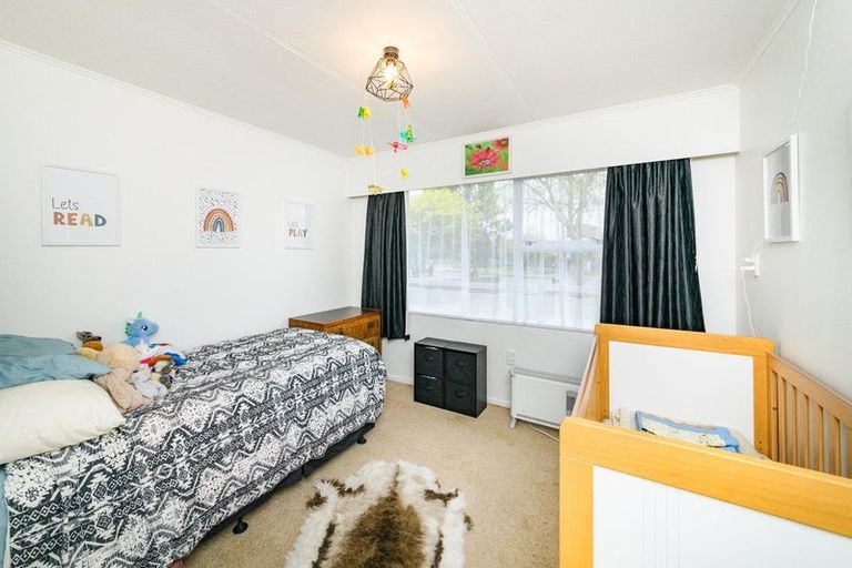Photo of property in 12 Sinclair Avenue, Highbury, Palmerston North, 4412