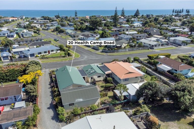 Photo of property in 20 Health Camp Road, Otaki Beach, Otaki, 5512