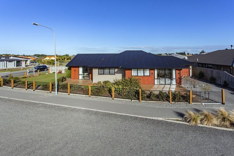 Photo of property in 1 Retallick Way, Amberley, 7410