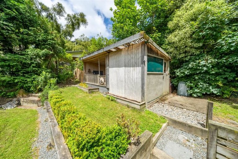 Photo of property in 38 Jocelyn Crescent, Pinehaven, Upper Hutt, 5019