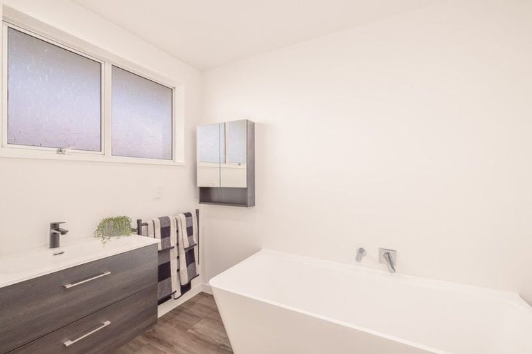 Photo of property in 3 Banks Place, Rangiora, 7400