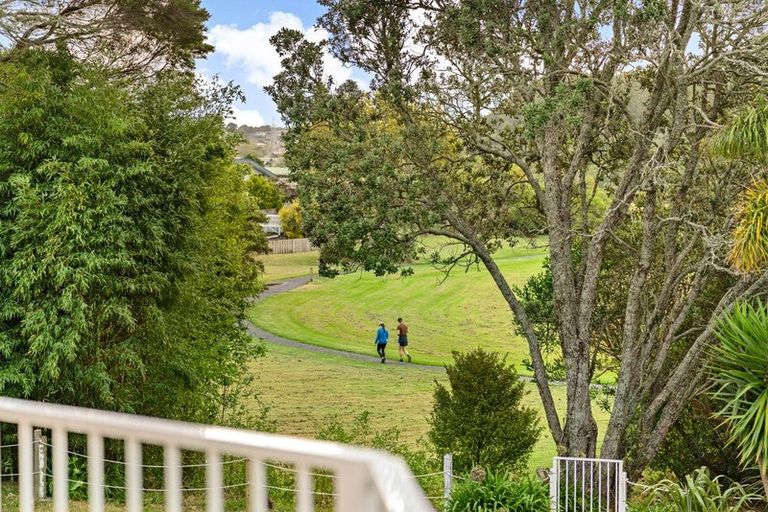 Photo of property in 134 Taikata Road, Te Atatu Peninsula, Auckland, 0610