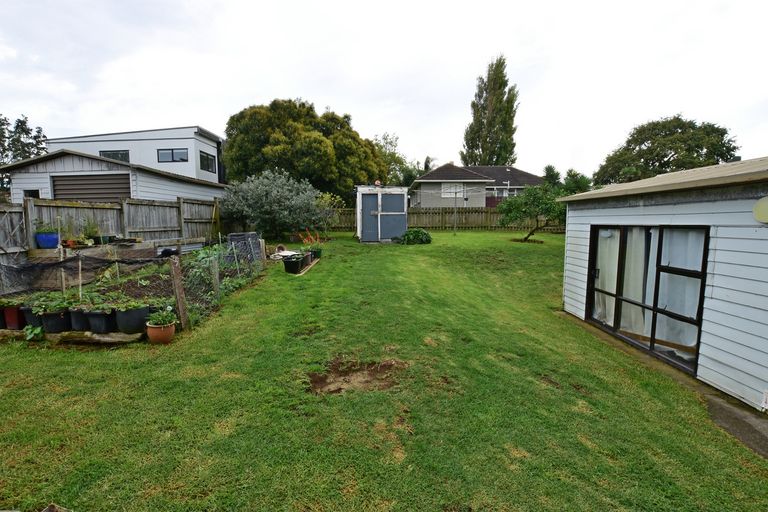 Photo of property in 78 Arimu Road, Papakura, 2110