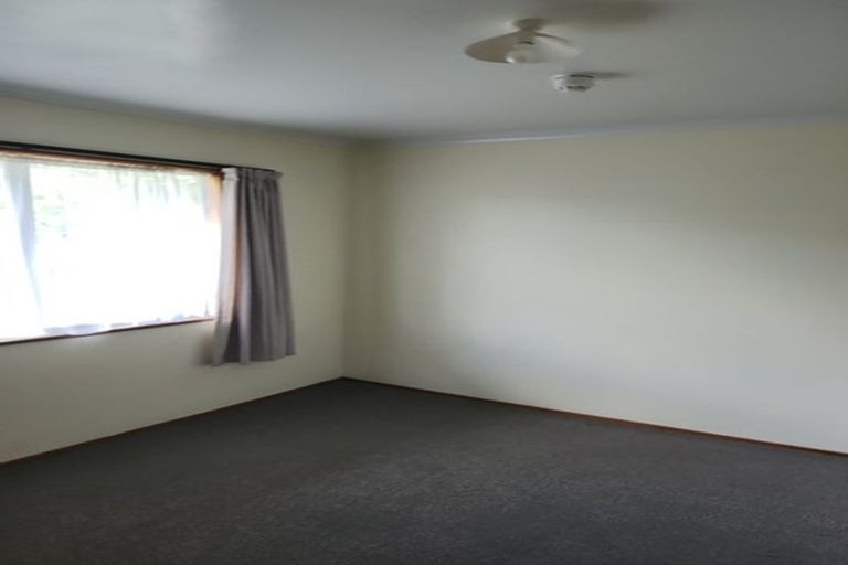 Photo of property in 22 Shortland Street, Regent, Whangarei, 0112